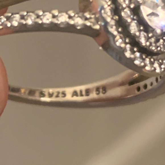 Pandora Sparkling Double Halo Ring - Stackable Ring for Women size 8.5 - Picture 8 of 8